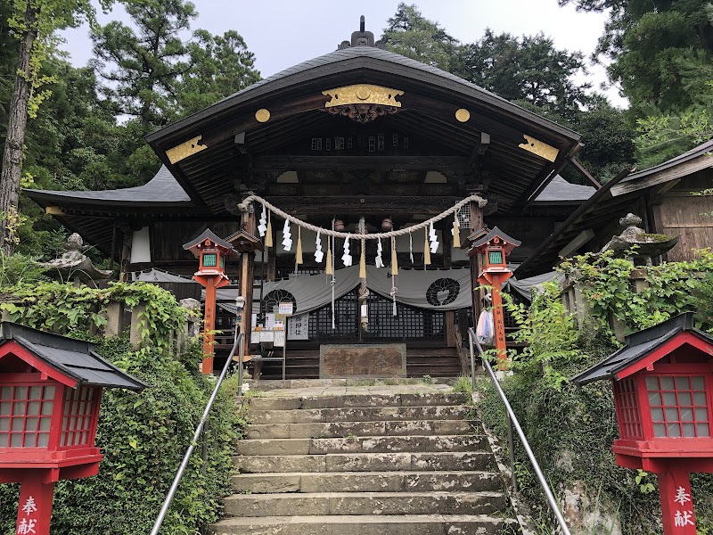 小鹿神社 小鹿野町小鹿野１４３２